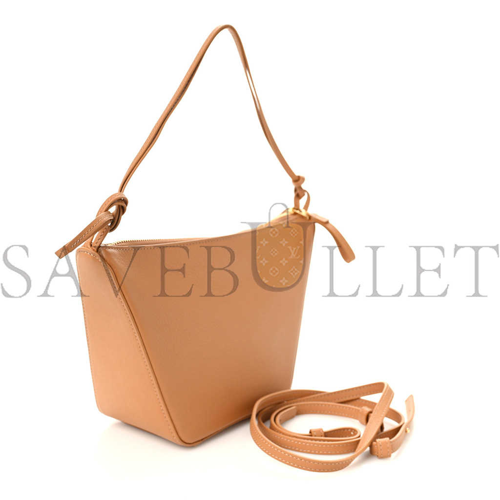 LOEWE CALFSKIN MINI HAMMOCK HOBO WARM DESERT (17*15*10cm)